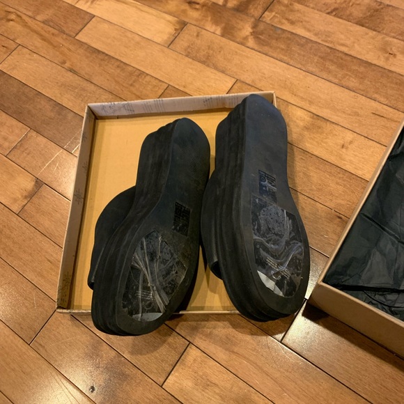 Free People Flatform Sandal. Brand new. Never worn. - Picture 8 of 10